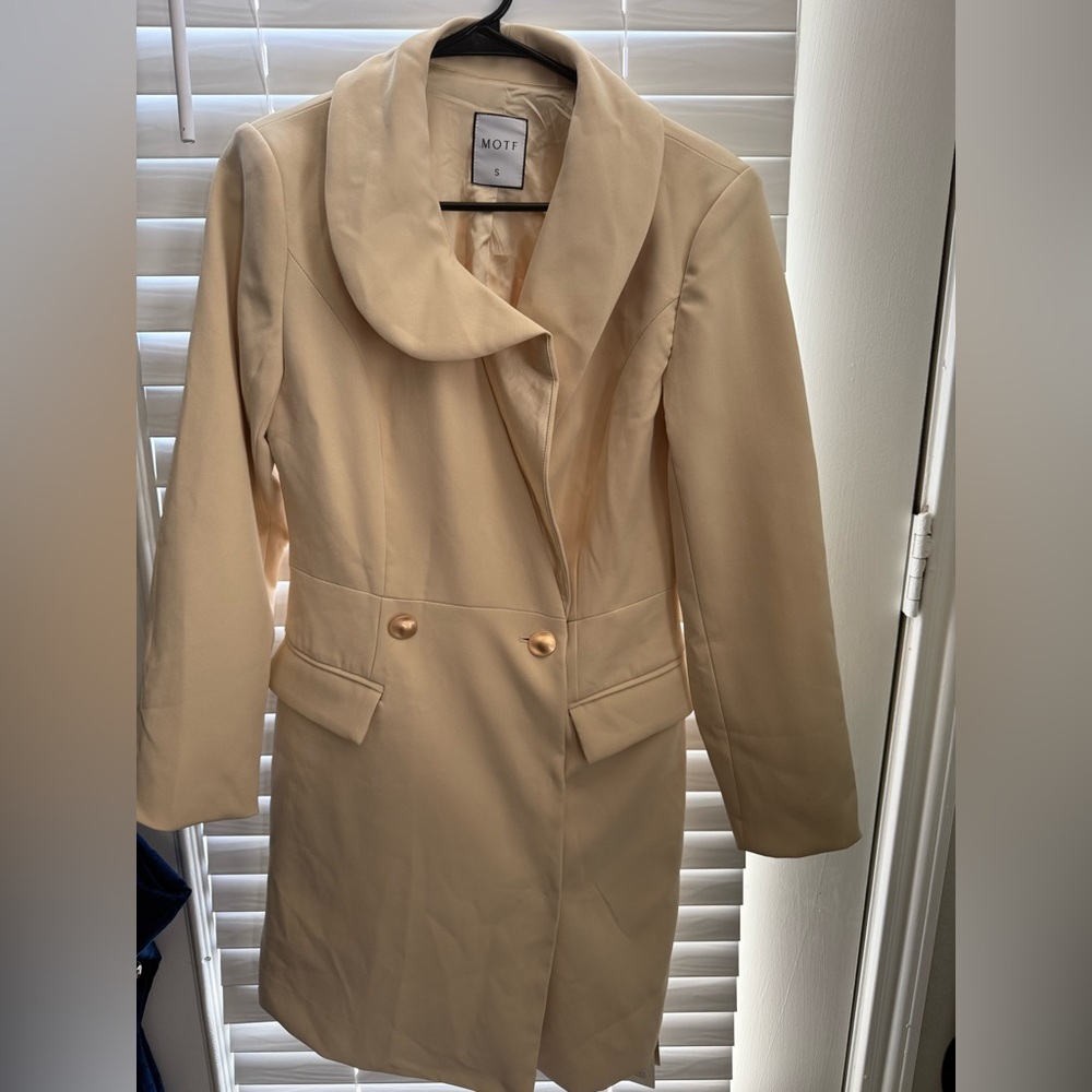 MOTF Women's Elegant Cream Blazer